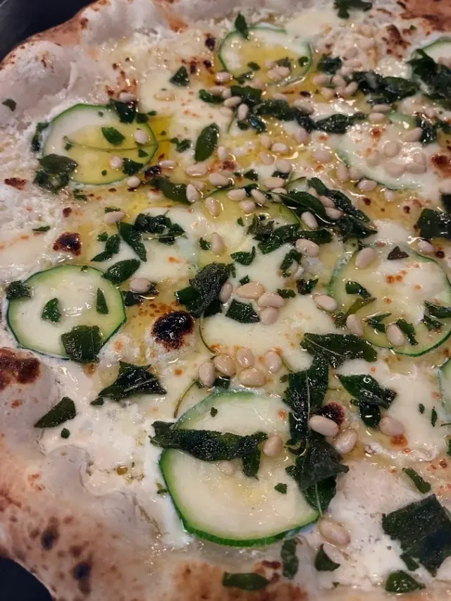 BookNoFees: Restaurant – Pizzeria Via Tribunali – Helsinki – Pizzeria Via Tribunali, foto 2
