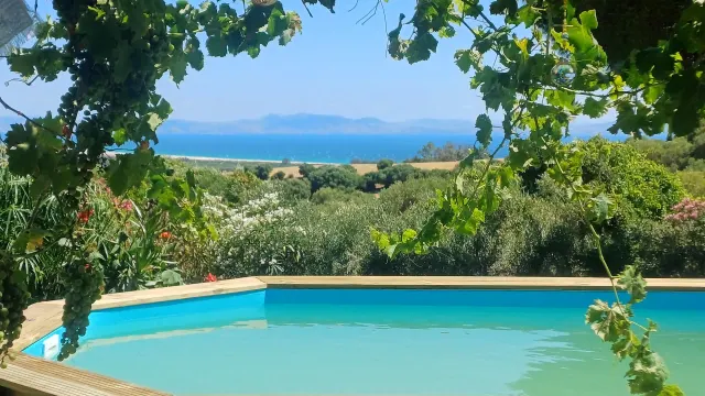 BookNoFees: Rustige villa met privézwembad en uitzicht op Afrika – Tarifa