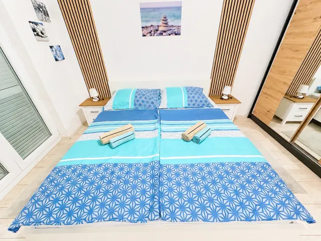BookNoFees: Rustig en stijlvol appartement met balkon – Rab