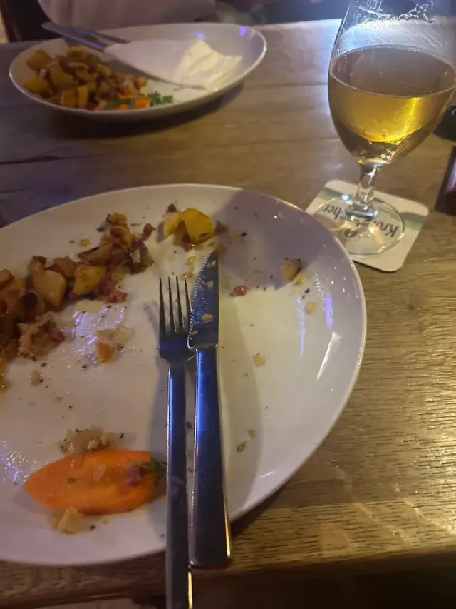BookNoFees: Restaurant – Die Keule - Schwertes Esskneipe – Schwerte – De Keule - Schwertes Eetcafé, foto 2