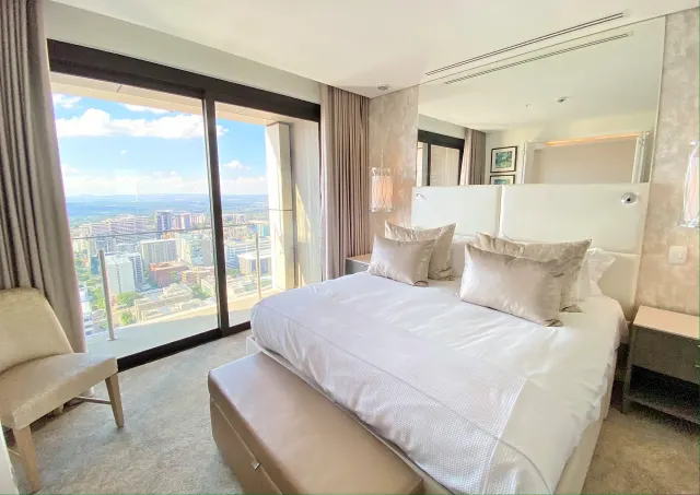 BookNoFees: Stijlvolle accommodatie met sauna en zwembad – Sandton
