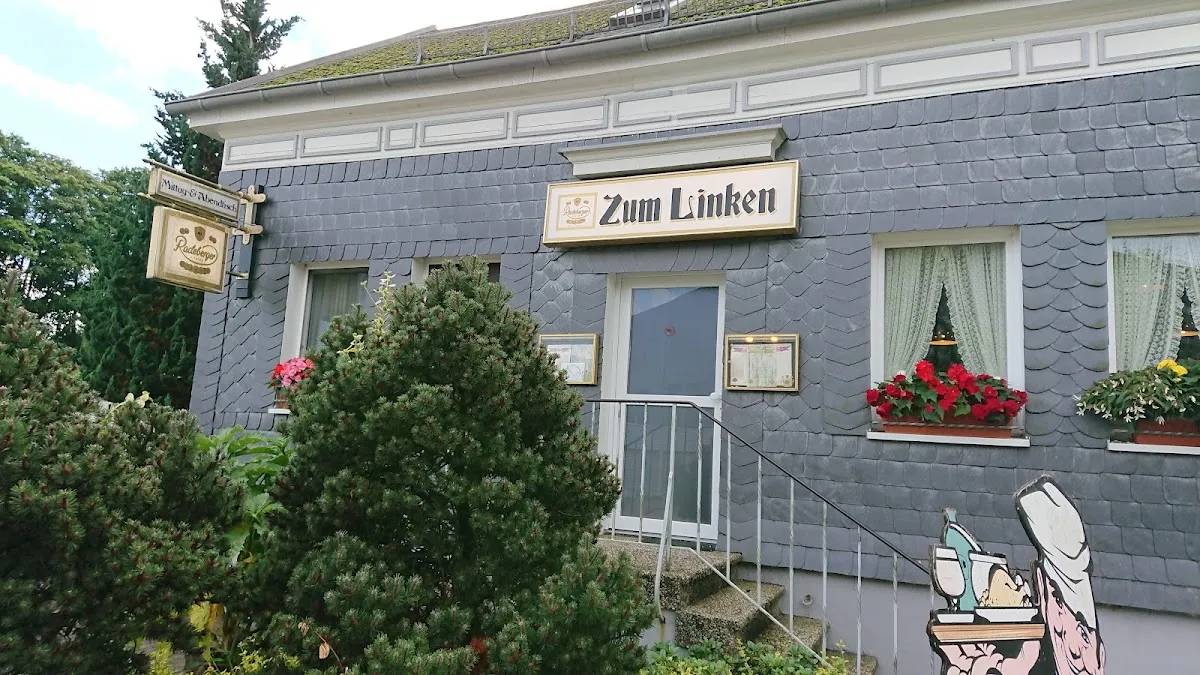 BookNoFees: Restaurant – Zur Linken – Halver – Aan de linkerkant, foto 1