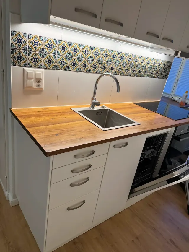 BookNoFees: Rustig appartement met één slaapkamer en een volledig uitgeruste keuken – Horn