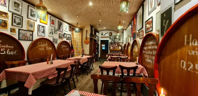 BookNoFees: Ristorante "Ischia", Berlin