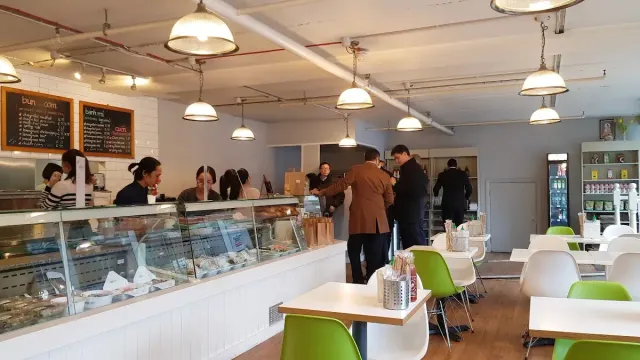 BookNoFees: Restaurant – EatViet – London – EatViet, foto 3