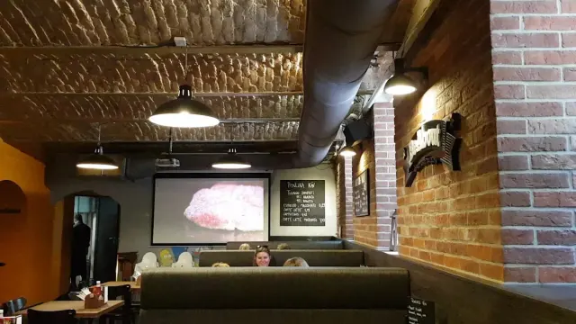 BookNoFees: Restaurant – BeAbout – Bratislava – Be About, foto 3