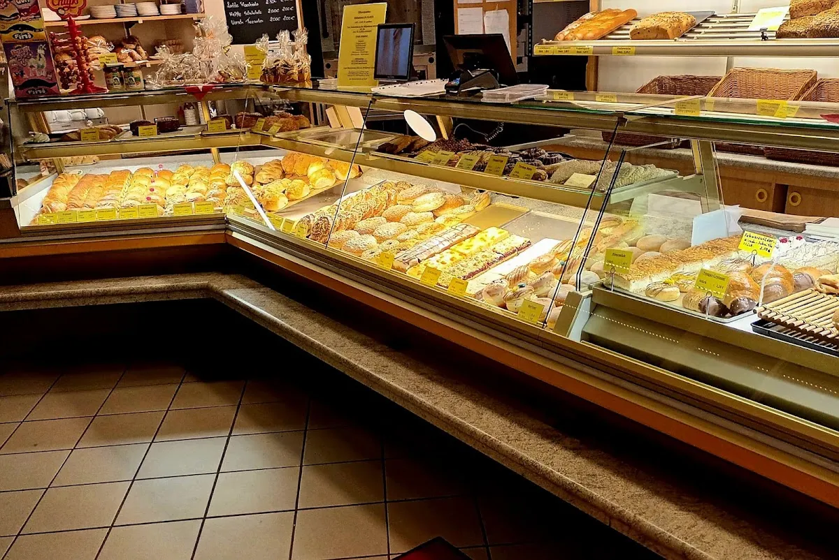 BookNoFees: Restaurant – Neuhaus Bäckerei Konditorei Stehcafé – Welver – Neuhaus Bakkerij, Banketbakkerij en Café met zitplaatsen, foto 1