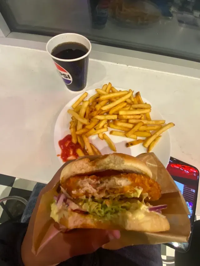 BookNoFees: Snackbar – Alviksgrillen – Stockholm – Alviksgrillen, foto 3