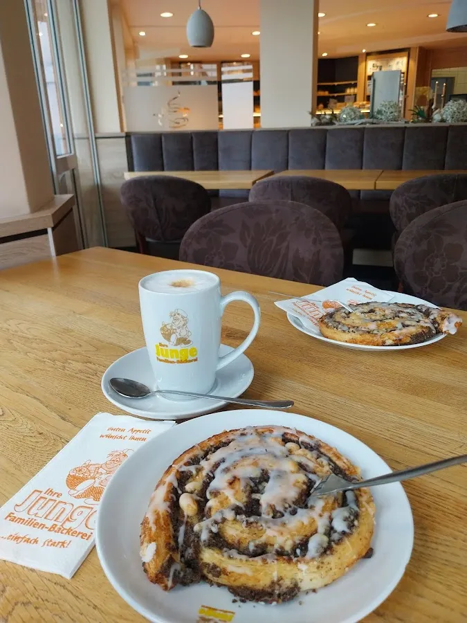BookNoFees: Bakkerij – Bäcker Regina – Wenden – Bakker Regina, foto 1